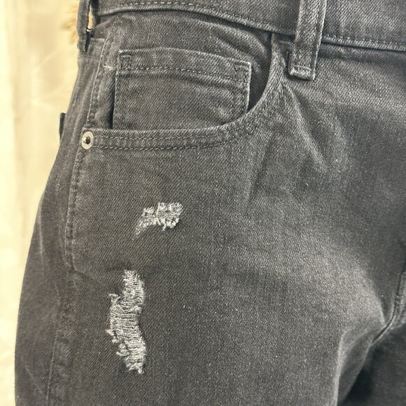 Old Navy Women's Size 6 Black Jack Boyfriend Shorts Distressed Cuffed Hem Summer - Picture 11 of 13